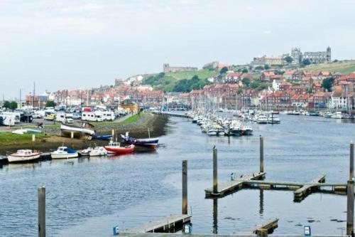Watermark Apartments — 4-Star Luxury Hotel in Whitby, United Kingdom