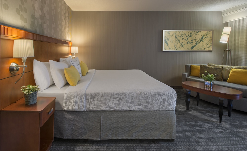 Courtyard by Marriott Grand Rapids Airport - photo 5