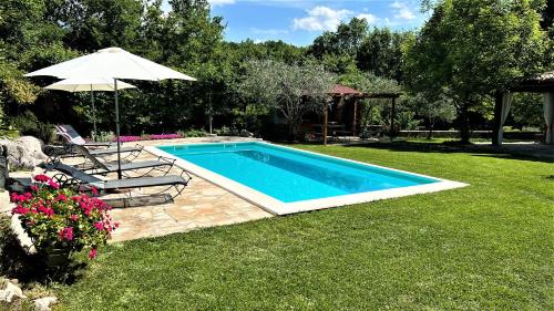 Holiday Home Casa Dei Farfui — 4-Star Luxury Hotel in Buje, Croatia