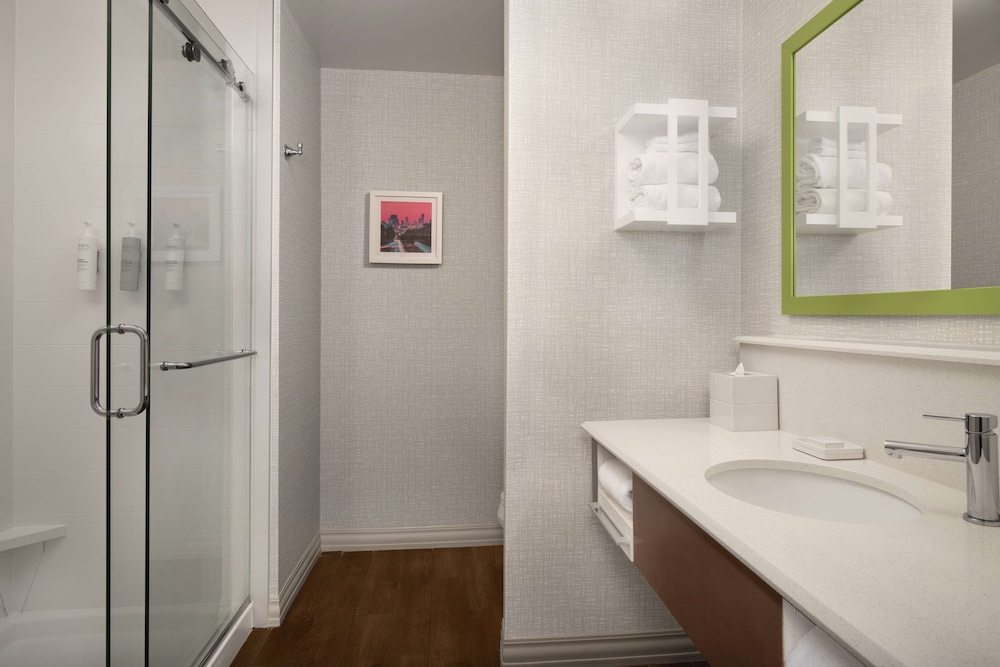 Hampton Inn & Suites Orangeburg - photo 24