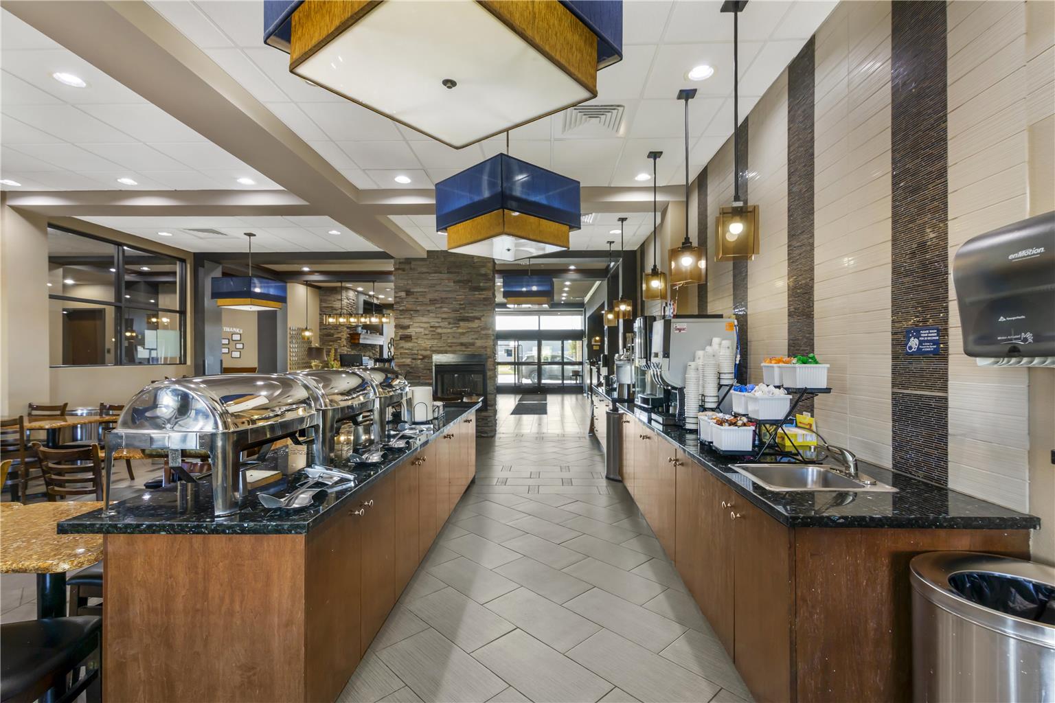 Best Western Plus Williston Hotel & Suites - photo 16