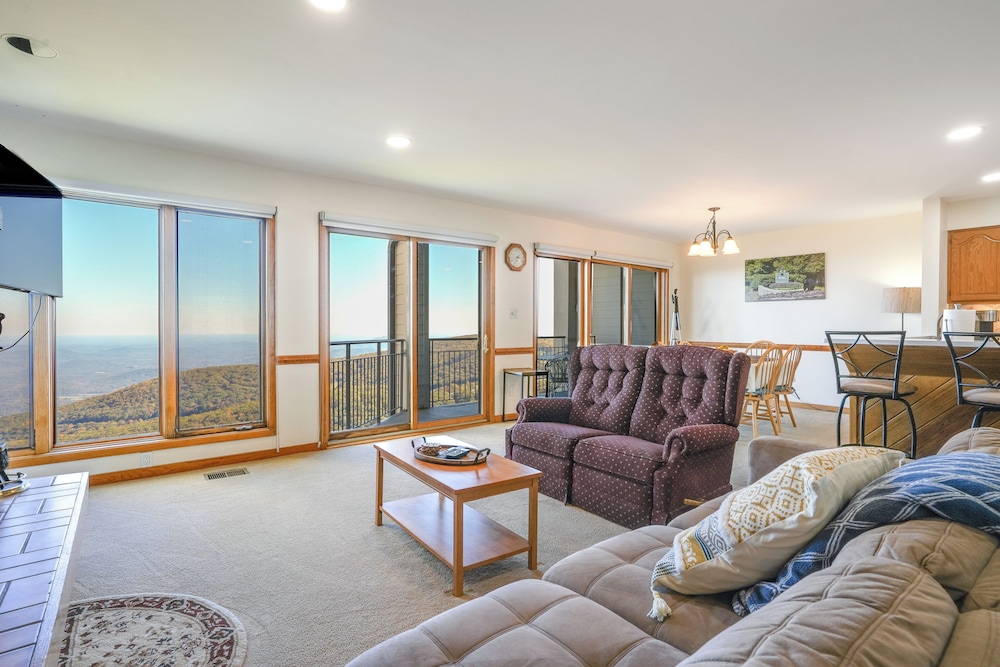1 Mi to Wintergreen Resort Mtn View Condo — hotel in Nellysford
