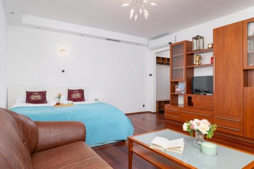 Krupnicza Family Studio with AC Quiet Krakow Old Town by Noclegi Renters — 4-Star Luxury Hotel in Krakow, Poland