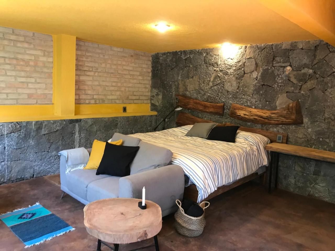 La Cabaña Amarilla al fondo del bosque de Tepoztlán in Tepoztlan, Mexico