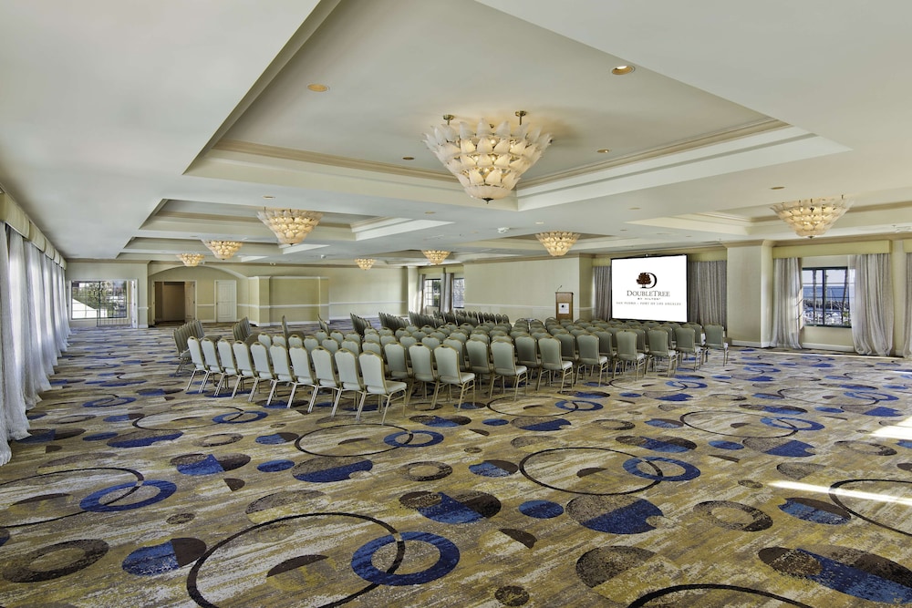 DoubleTree by Hilton San Pedro Port of Los Angeles - photo 53