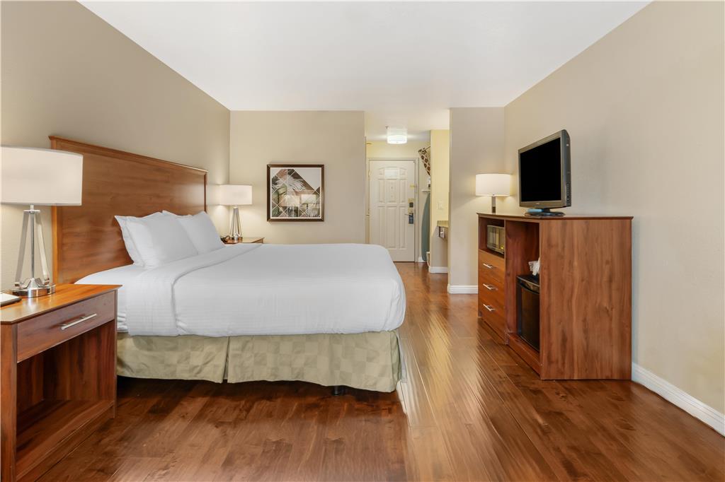 Best Western Plus John Jay Inn & Suites - photo 32