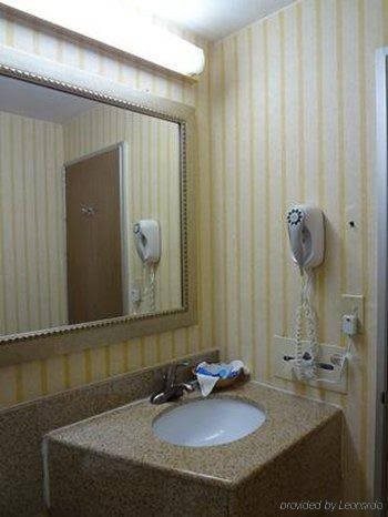 Superlodge Kingston Motel — hotel in Saugerties