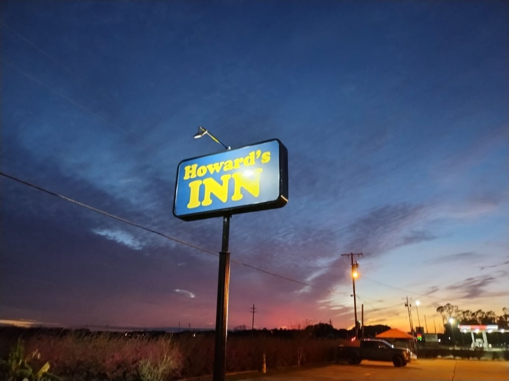 Howards Inn Motel — hotel in Eunice
