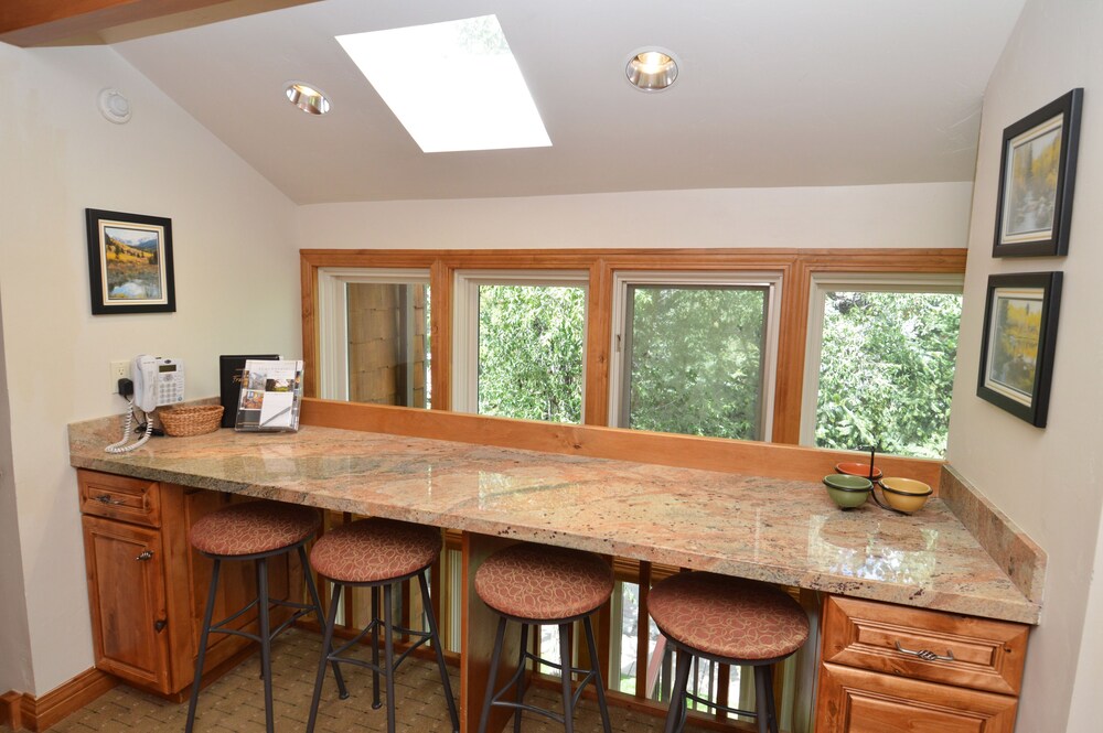 Old Hundred by Frias Properties - photo 9