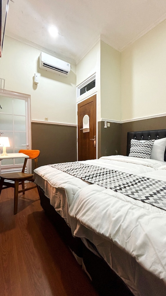 Griya Inn - carbon neutral hotel in Semarang