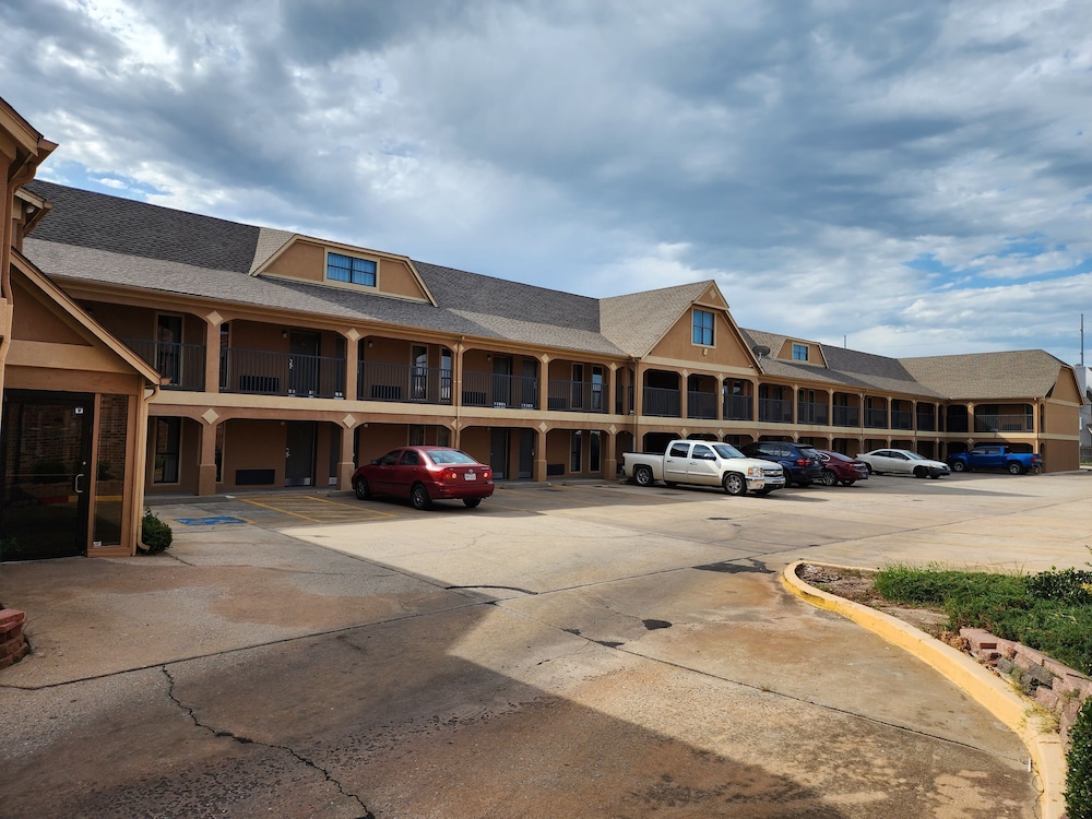 Executive Inn - featured photo