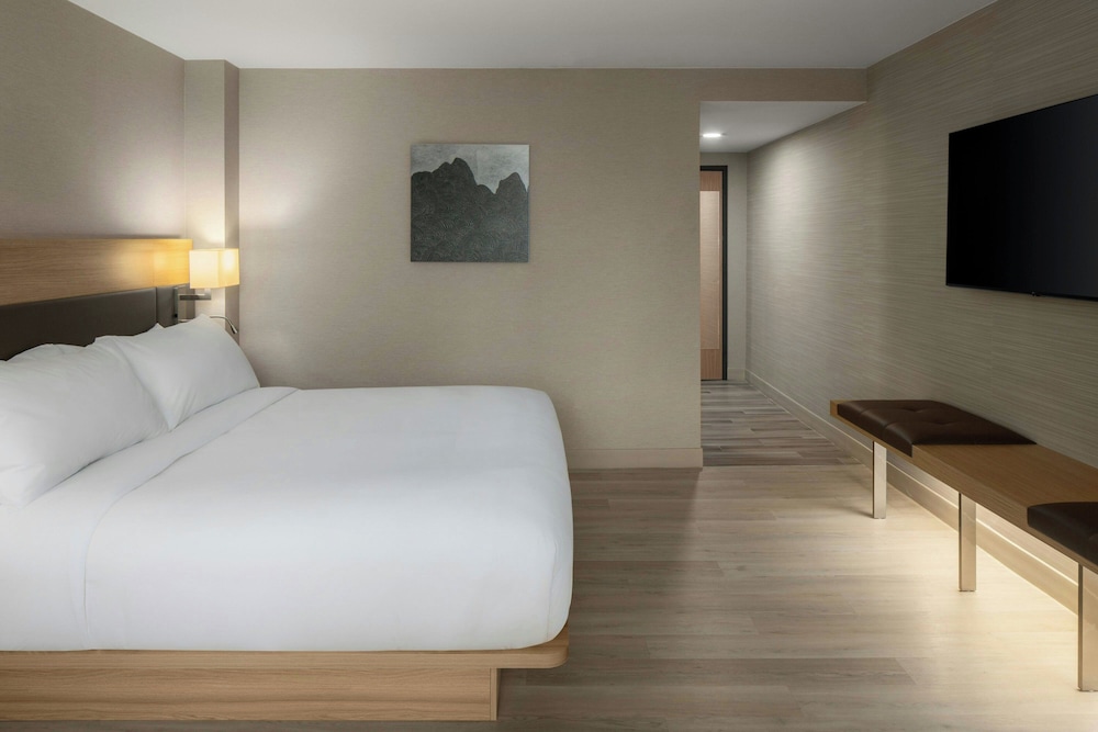 AC Hotel by Marriott Portland Lake Oswego - photo 14