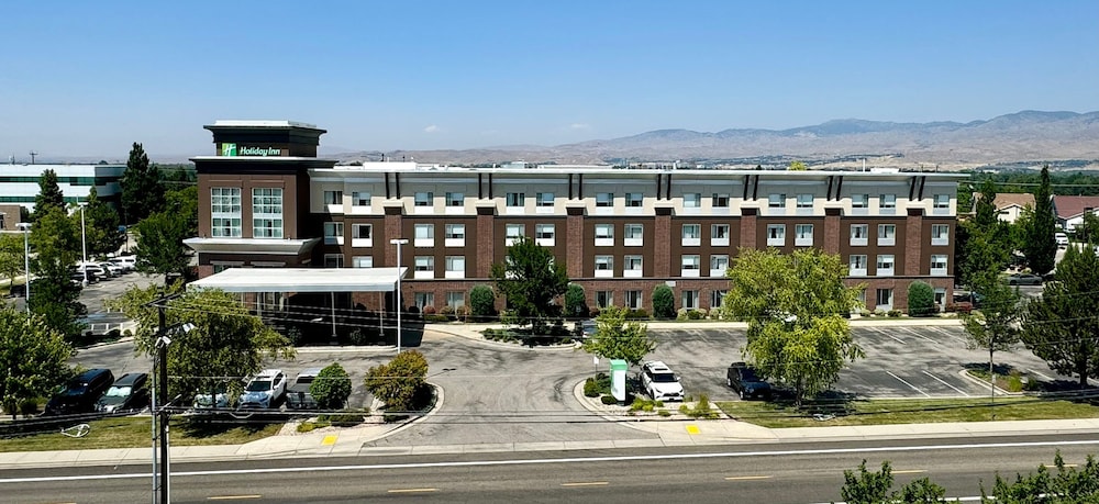 Holiday Inn Boise Airport an IHG Hotel - featured photo
