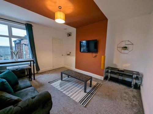 Lovely 3 BR flat for family friends and workers — 4-Star Luxury Hotel in Gateshead, United Kingdom