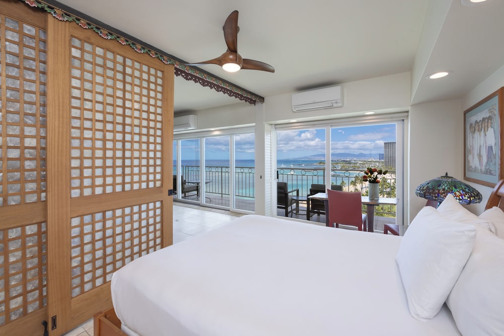 Waikiki Shore By Outrigger - photo 57