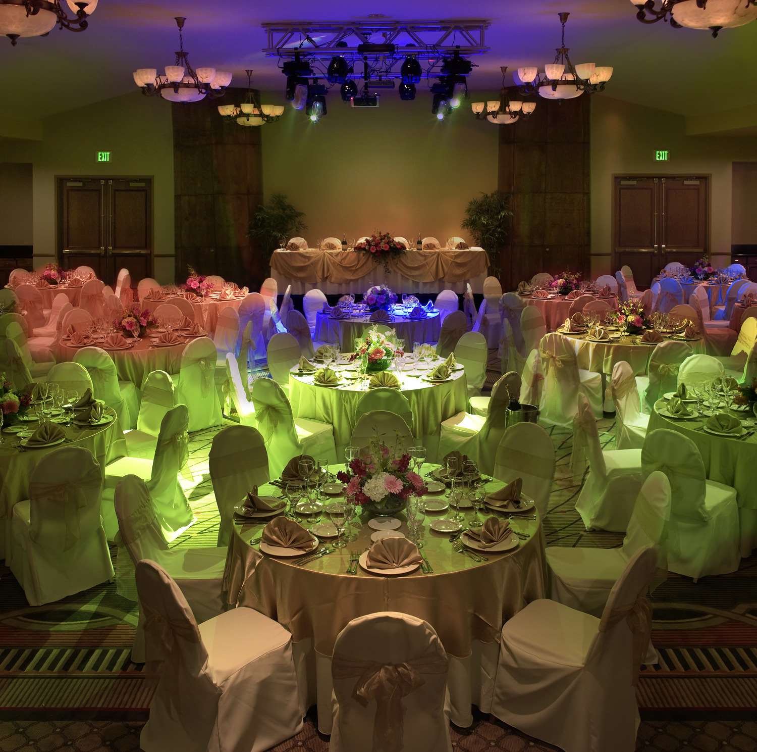 DoubleTree by Hilton Claremont - photo 15