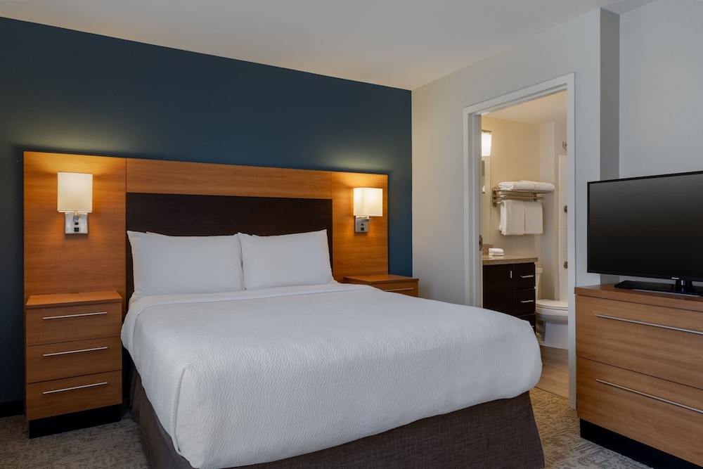 TownePlace Suites Albuquerque North - photo 24