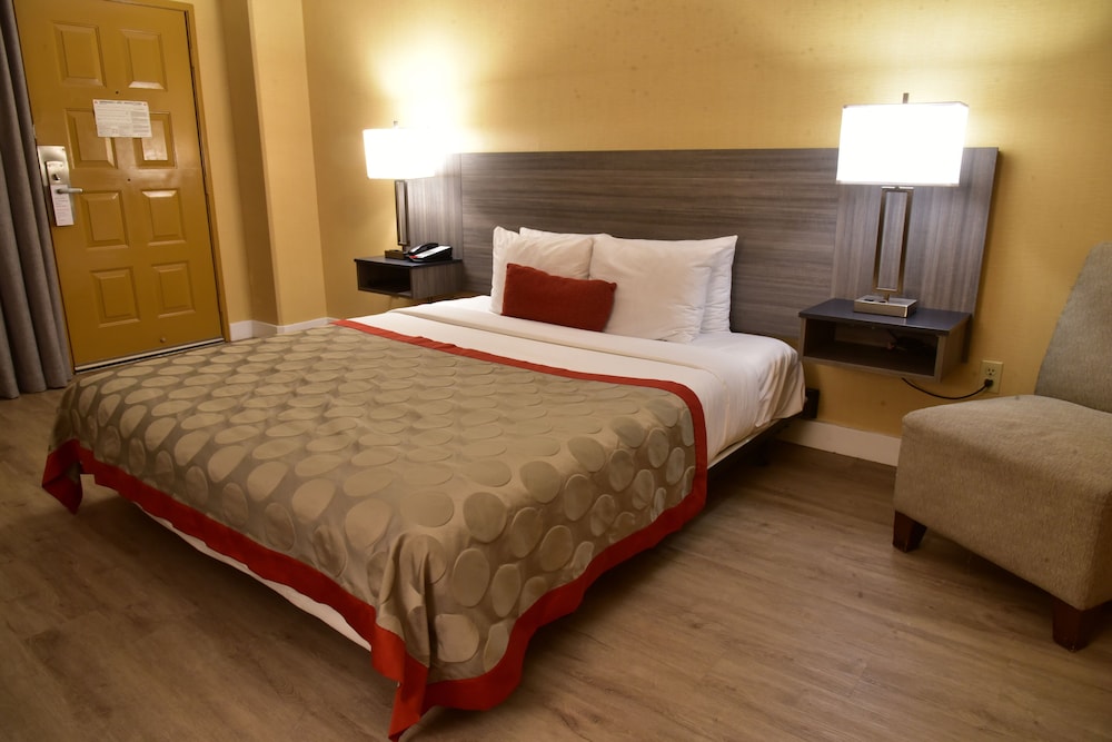 Ramada by Wyndham San Diego National City - photo 21