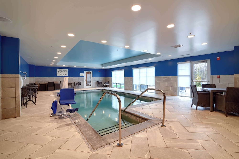 Hampton Inn Lincoln White Mountains - photo 24