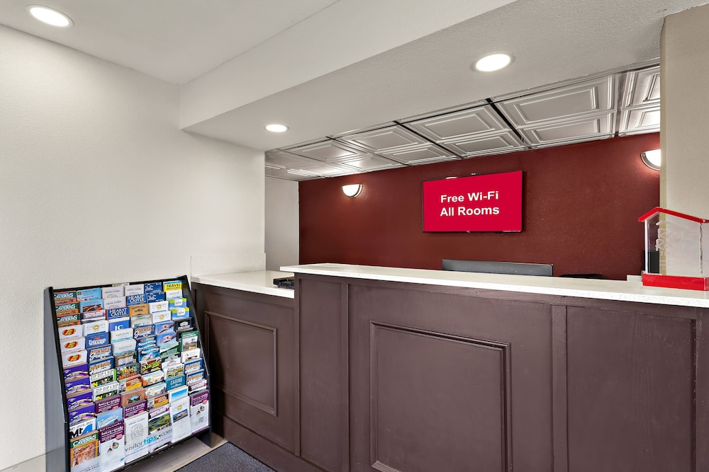 Red Roof Inn Redding - photo 3