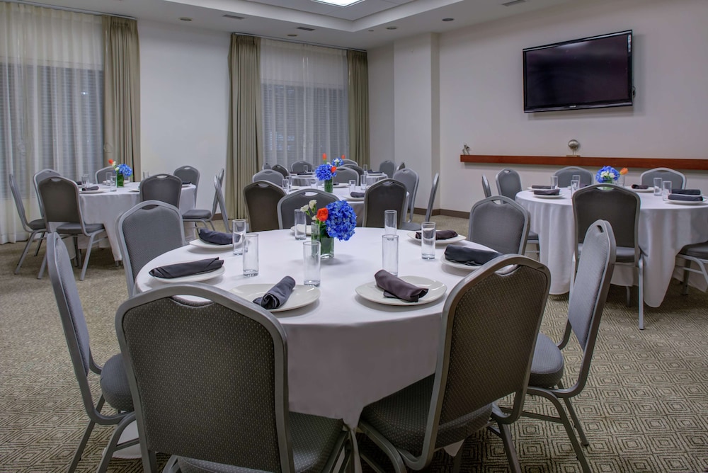 DoubleTree by Hilton Hotel Biloxi - photo 46