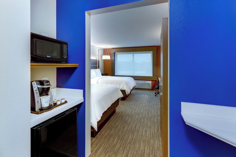 Holiday Inn Express & Suites Middletown Goshen by IHG - photo 42