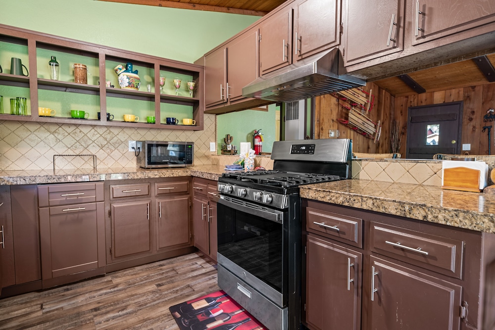 Sunrise Pines - last minute hotel in Big Bear City