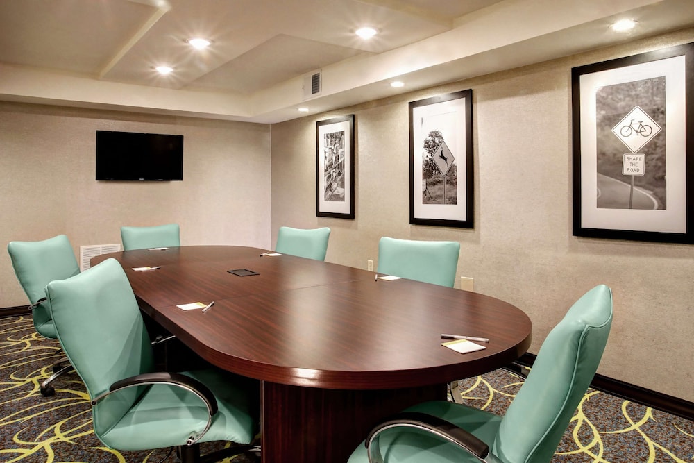 Hampton Inn & Suites Baltimore Aberdeen - photo 29
