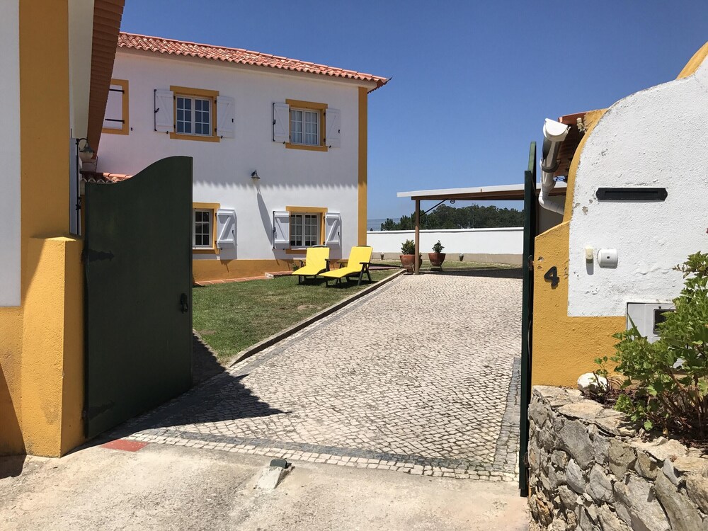 House With 4 Bedrooms in Ericeira With Wonderful sea View Enclosed G