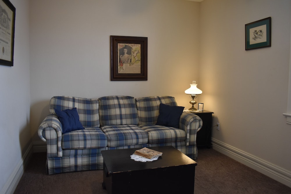 Hermann Crown Suites - photo 190