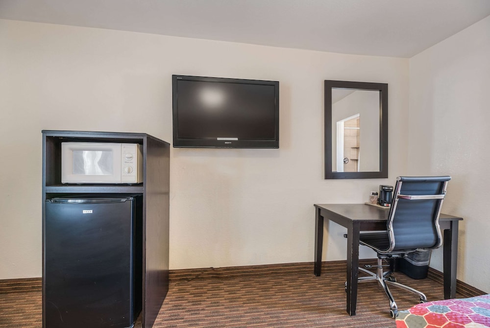 Rodeway Inn Flagstaff Downtown - photo 19