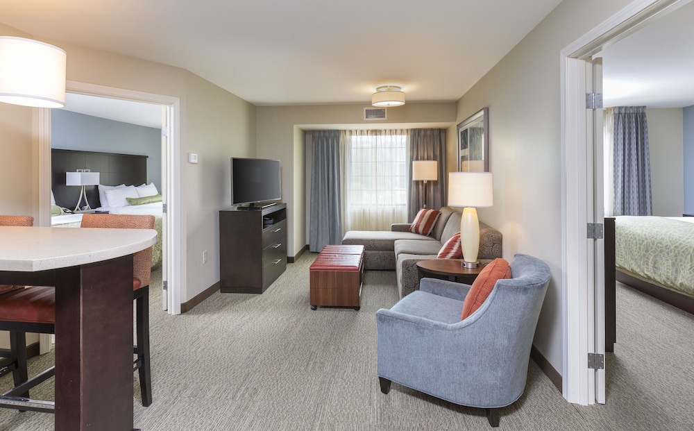 Staybridge Suites Canton by IHG - photo 3