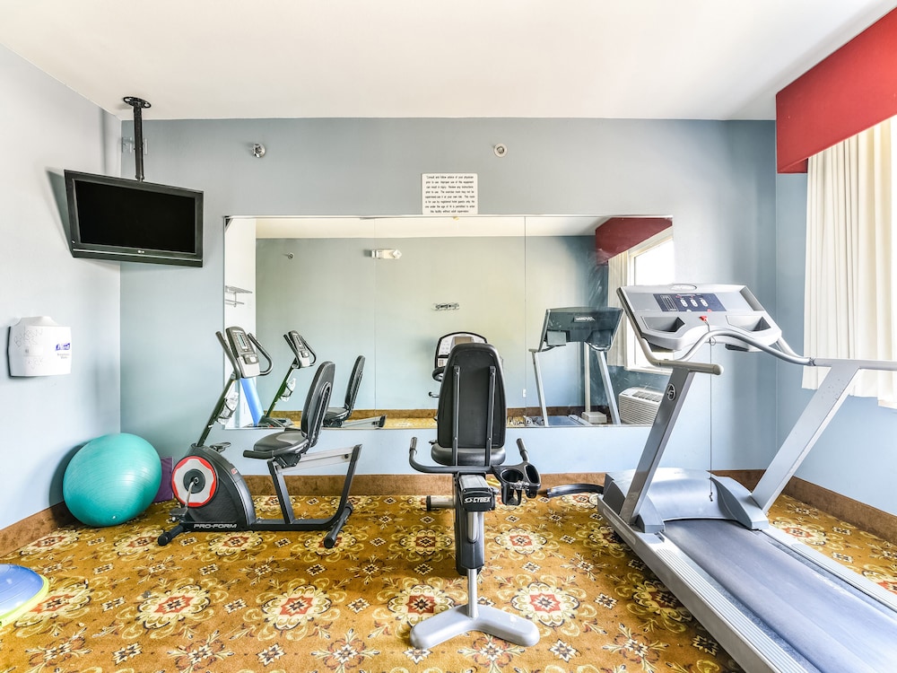 OYO Townhouse Oklahoma City Airport - photo 35