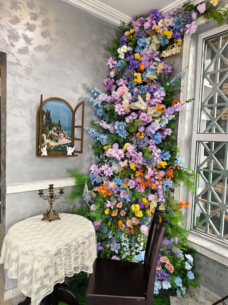 Grand Hyatt No.5 Hotel in Port Harcourt, Nigeria