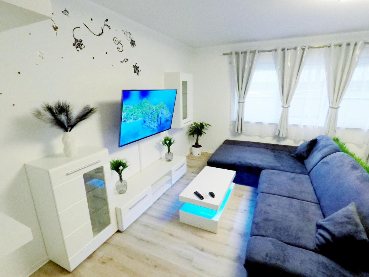 3 Zimmer FeWo 84qm mit separatem Eingang — 4-Star Luxury Hotel in Fulda, Germany