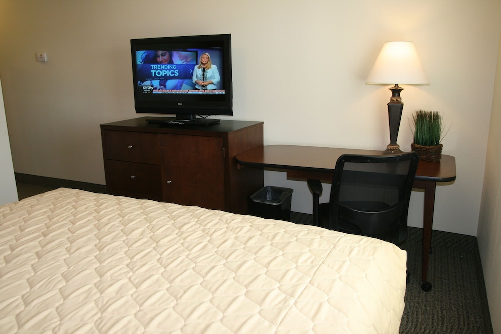 Affordable Suites Mooresville LakeNorman - photo 4