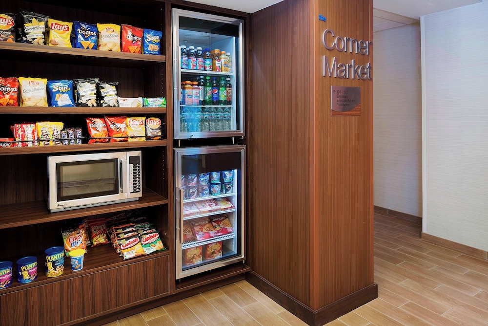 Fairfield Inn and Suites by Marriott Chicago Midway Airport - photo 15