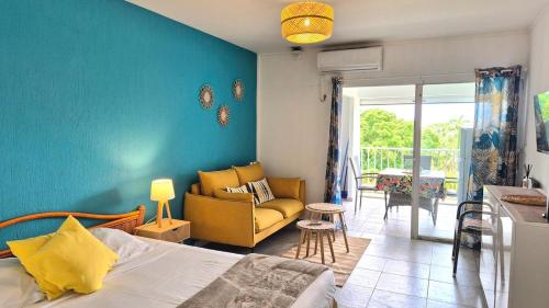 Charmant studio avec terrasse citerne et piscine Jo Paul — 4-Star Luxury Hotel in Le Gosier, Guadeloupe