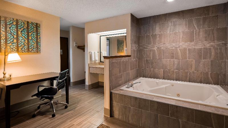 SureStay by Best Western Grove City - photo 16