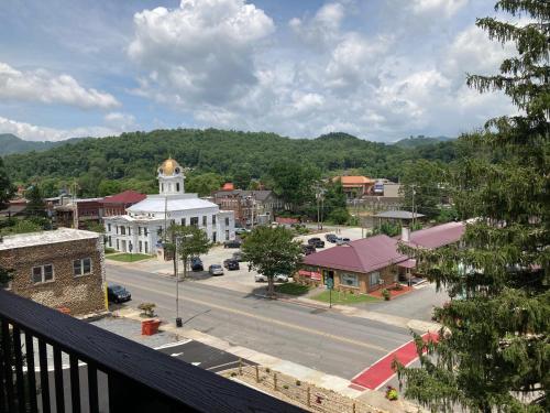 Stonebrook Lodge Bryson City - photo 6