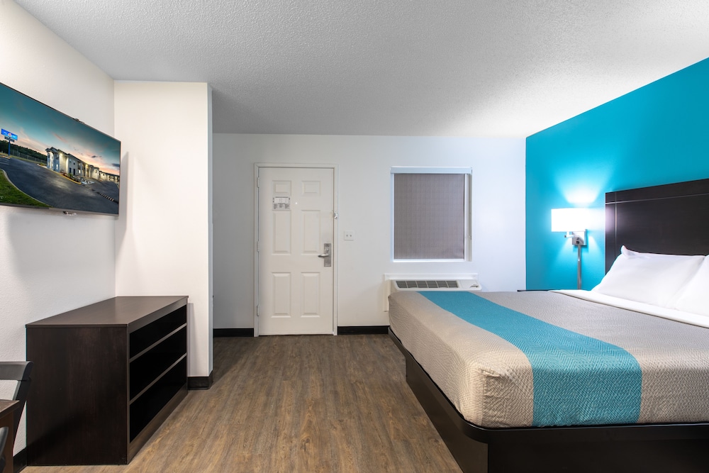 Motel 6 Greenville SC I 85 Near Downtown - photo 3