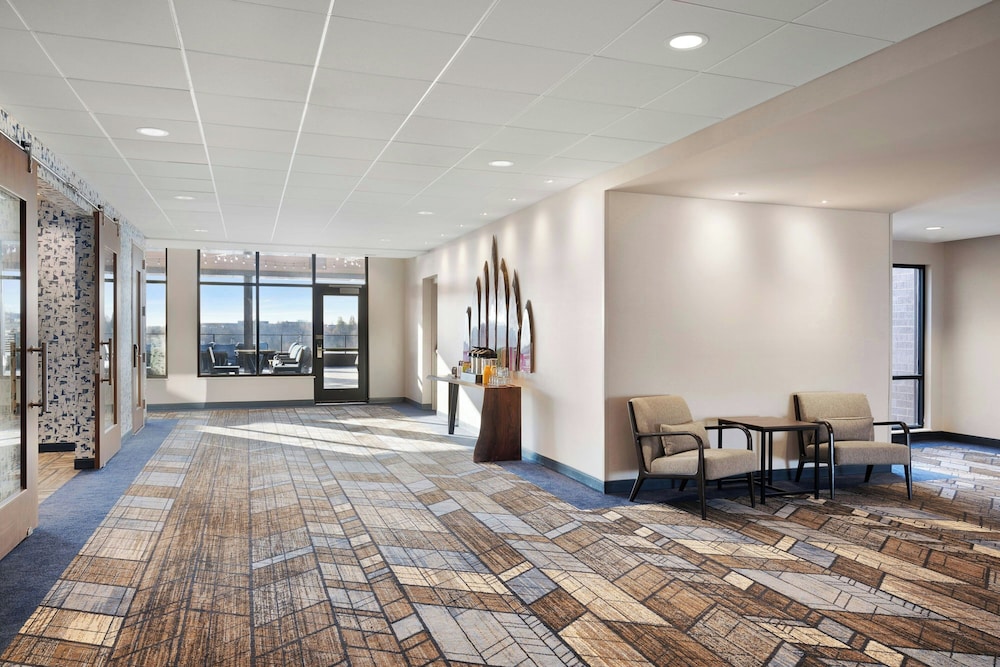 Courtyard Milwaukee Brookfield at Poplar Creek - photo 20