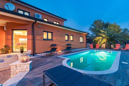 Villa Veronica with great sea view & private pool calm & relax holidays in Istria — 4-Star Luxury Hotel in Vodnjan, Croatia
