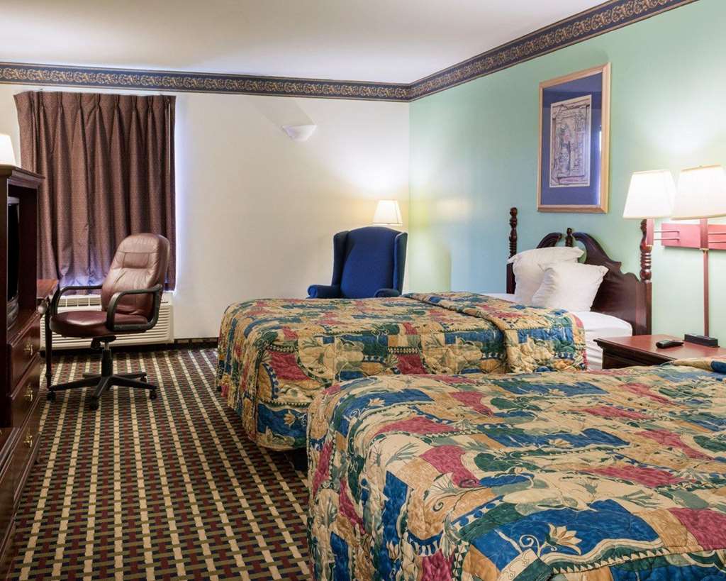 Econo Lodge Hopewell Near Fort Lee I 295 - photo 9