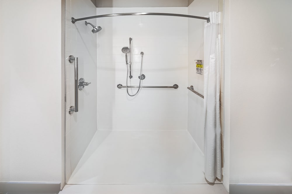 Holiday Inn Express & Suites Houston SW Rosenberg by IHG - photo 15