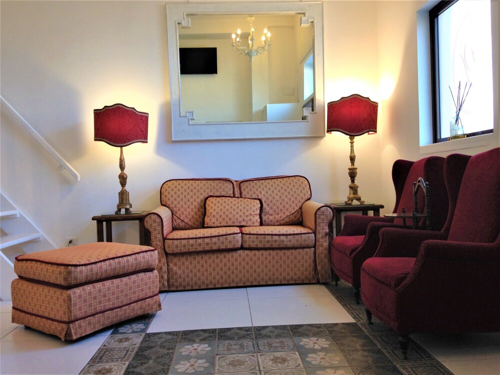 Domus Lina - carbon neutral hotel in Fiumicino-Isola Sacra