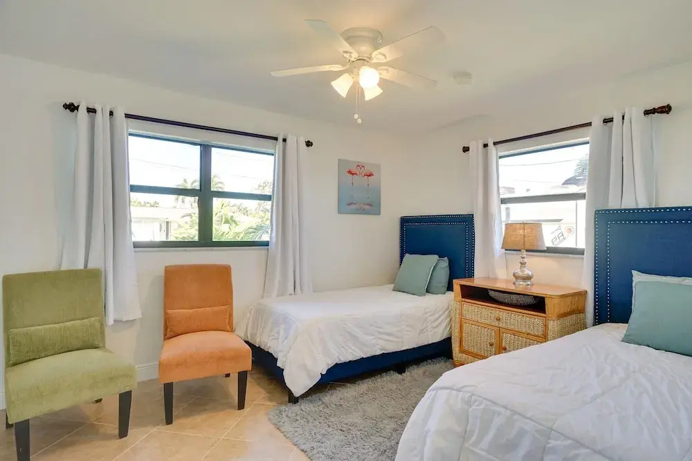 Dock Grill and Pool Waterfront Cape Coral Home — 4-Star Luxury Hotel in Cape Coral, United States