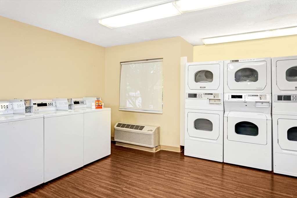 MainStay Suites Northbrook Wheeling - photo 16