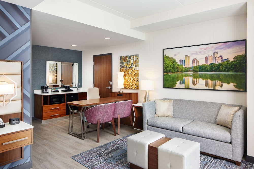 Embassy Suites by Hilton Atlanta Airport North - photo 16