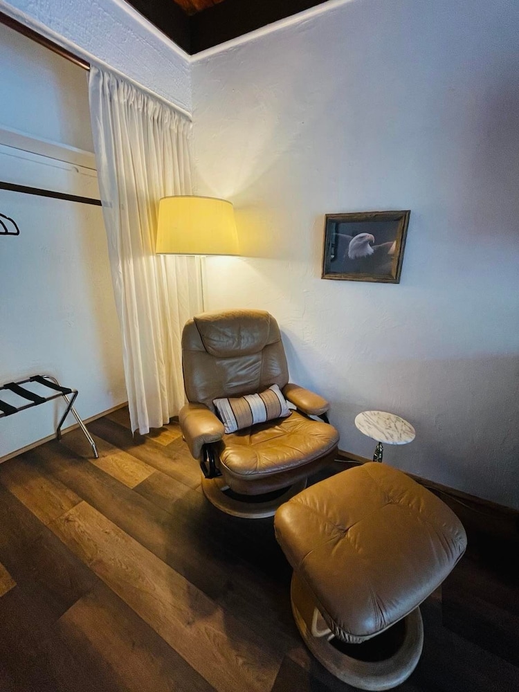 Riverfront Lodging - photo 38